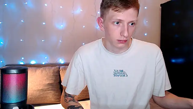 juliaanddima online show from 09-10-25, 11:15