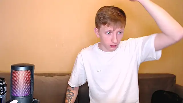 Snapshot of juliaanddima chatting on 02-09-26, 11:03 juliaanddima online show from 02-09-26, 11:03