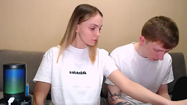 juliaanddima online show from 04-14-26, 10:26