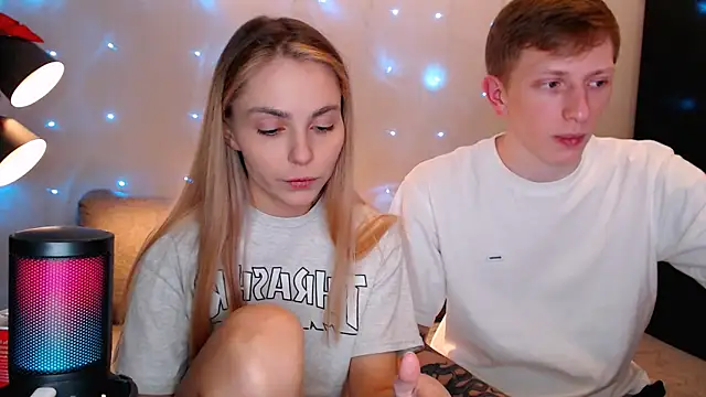 juliaanddima online show from 10-15-25, 10:40