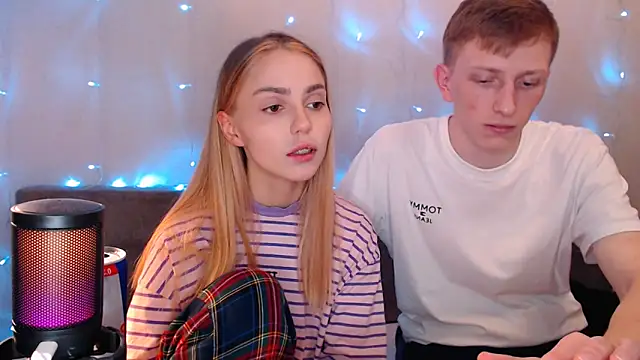 juliaanddima online show from 09-18-25, 08:34