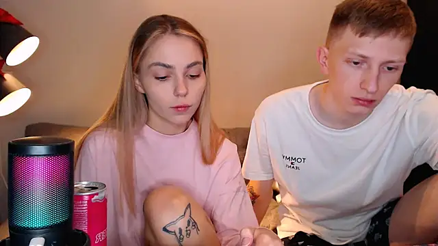 juliaanddima online show from 10-20-25, 11:16