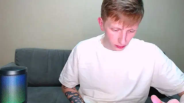 Snapshot of juliaanddima chatting on 02-11-26, 11:37 juliaanddima online show from 02-11-26, 11:37