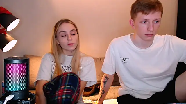 juliaanddima online show from 11-27-25, 08:59