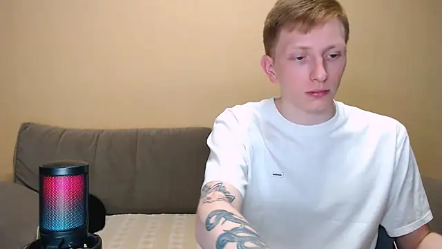 juliaanddima online show from 05-12-26, 09:32