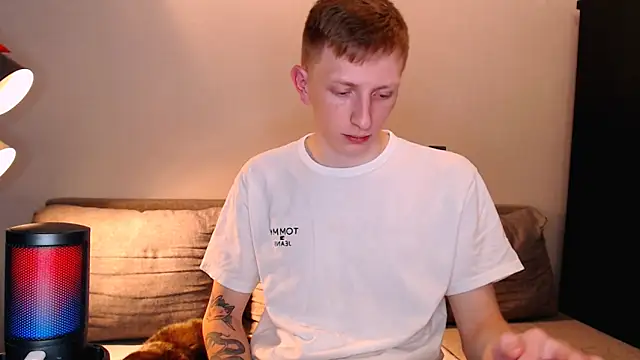 juliaanddima online show from 10-28-25, 10:31