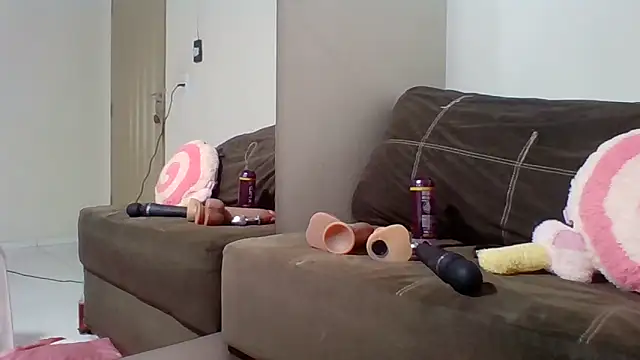 Snapshot of Meganlola chatting on 03-16-25, 01:17 Meganlola online show from 03-16-25, 01:17