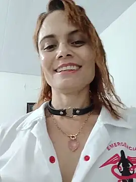 Snapshot of Meganlola chatting on 06-20-26, 11:32 Meganlola online show from 06-20-26, 11:32