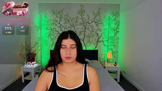 Snapshot of Linda_EX chatting on 10-05-25, 06:04 Linda EX online show from 10-05-25, 06:04