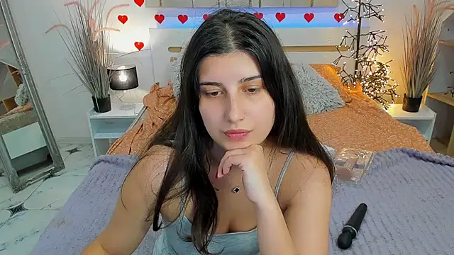 Snapshot of Linda_EX chatting on 03-04-25, 10:35 Linda EX online show from 03-04-25, 10:35