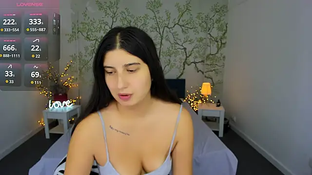 Snapshot of Linda_EX chatting on 09-29-25, 05:14 Linda EX online show from 09-29-25, 05:14