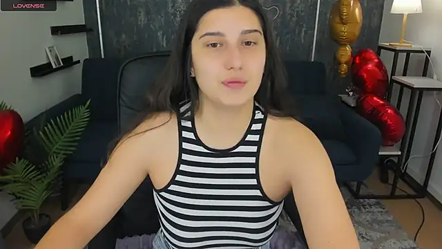 Snapshot of Linda_EX chatting on 02-15-25, 08:00 Linda EX online show from 02-15-25, 08:00