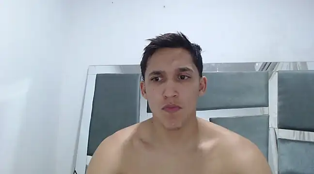Snapshot of angel_sensual95 chatting on 12-31-24, 07:53 angel sensual95 online show from 12-31-24, 07:53