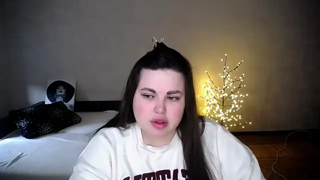 Emily Mo online show from 04-03-26, 06:09