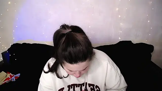 Emily Mo online show from 03-01-26, 06:46