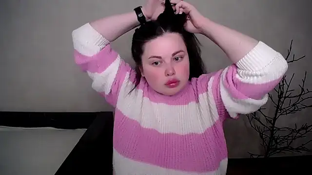 Emily Mo online show from 05-01-26, 06:29