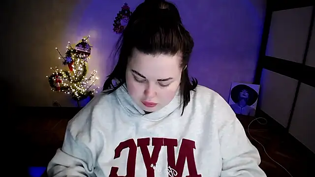 Emily Mo online show from 01-14-26, 06:50