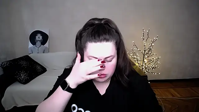 Emily Mo online show from 05-21-26, 05:38