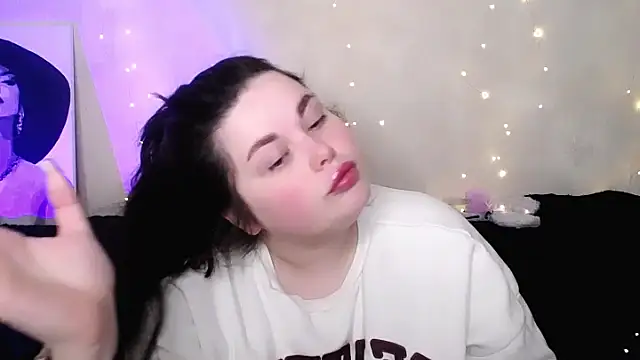 Emily Mo online show from 02-24-26, 06:36