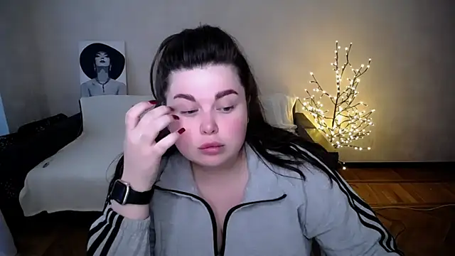 Emily Mo online show from 05-29-26, 05:46