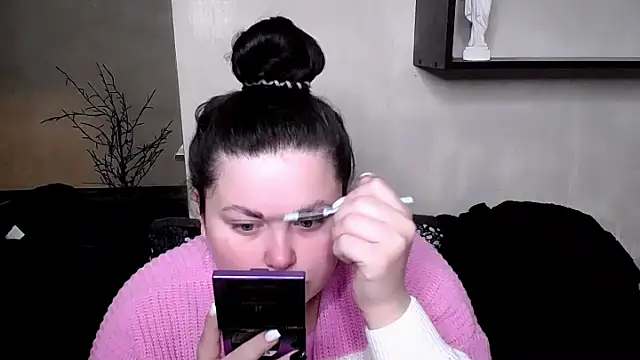 Emily Mo online show from 11-06-25, 06:39