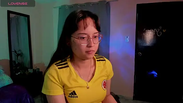 shantalc3rezo online show from 02-11-26, 07:47