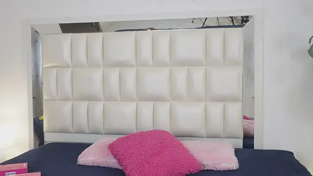 Anais aradia online show from 03-12-25, 05:13