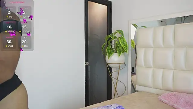 Anais aradia online show from 01-14-26, 04:27