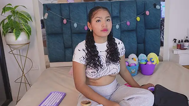 Anais aradia online show from 04-01-26, 06:37