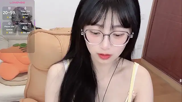 4uoki online show from 11-27-25, 05:35