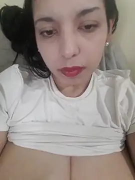 DianiQueenn online show from 05-16-26, 11:48