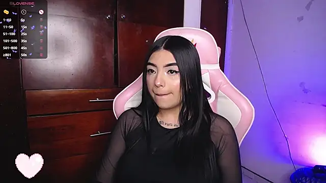eva six online show from 11-18-25, 11:15