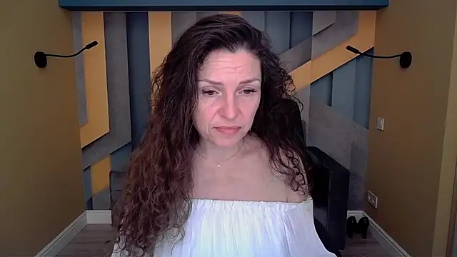 EllaLong online show from 01-13-26, 12:53