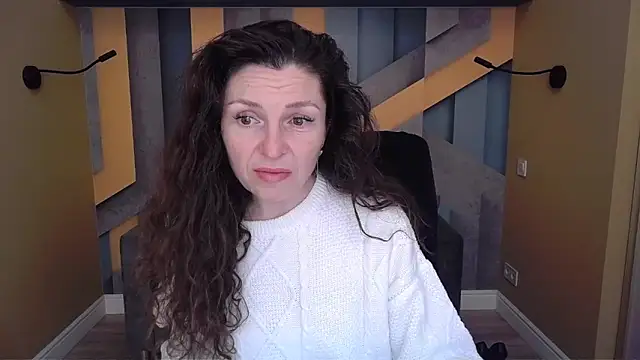 EllaLong online show from 01-07-26, 12:32