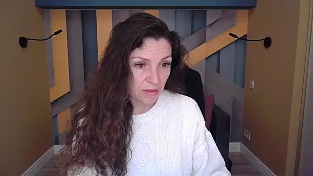 EllaLong online show from 12-22-25, 12:27