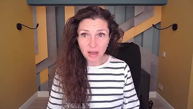 EllaLong online show from 04-08-26, 11:33