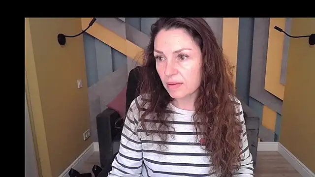 EllaLong online show from 12-05-25, 12:26