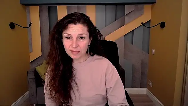 EllaLong online show from 03-10-26, 12:31