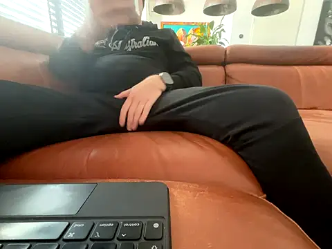 Lovetobenaked4u online show from 09-24-25, 11:17