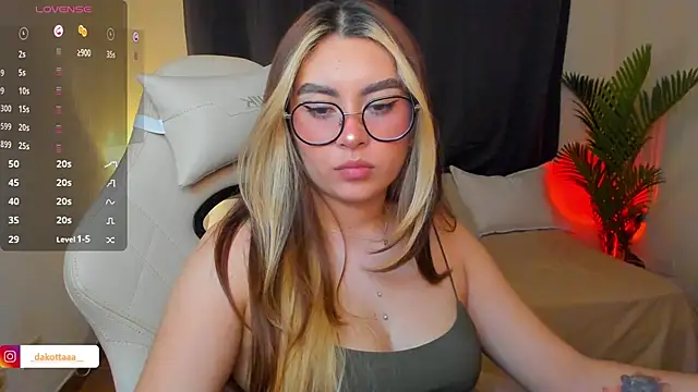dakottaa  online show from 07-02-26, 12:22