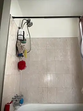 Snapshot of fulsome_change223 chatting on 09-12-25, 02:39 fulsome change223 online show from 09-12-25, 02:39