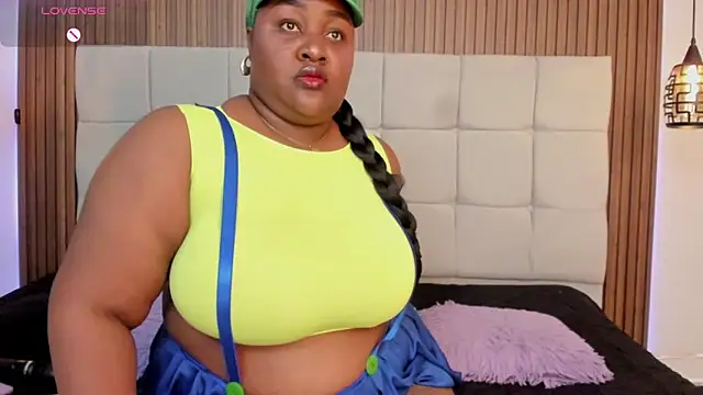 Saravy Blandon online show from 10-16-25, 11:07