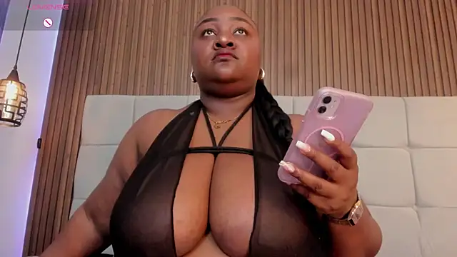 Saravy Blandon online show from 10-17-25, 10:39