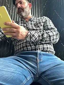 Maxi TheBigDaddy online show from 06-26-26, 02:34