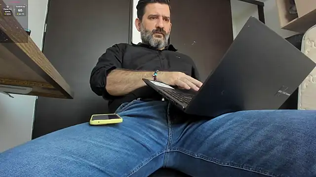Maxi TheBigDaddy online show from 05-26-26, 01:09