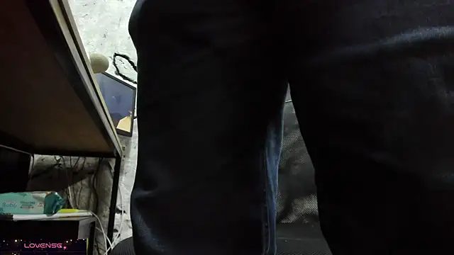 Maxi TheBigDaddy online show from 12-19-25, 10:06