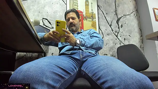 Maxi TheBigDaddy online show from 12-16-25, 03:38