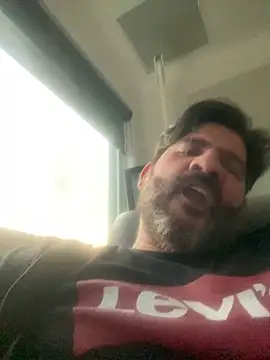 Snapshot of Maxi_TheBigDaddy chatting on 03-15-25, 11:06 Maxi TheBigDaddy online show from 03-15-25, 11:06
