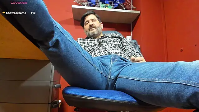 Snapshot of Maxi_TheBigDaddy chatting on 03-11-25, 05:35 Maxi TheBigDaddy online show from 03-11-25, 05:35