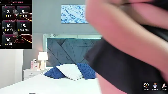 Lauralove 69 online show from 03-16-26, 08:22